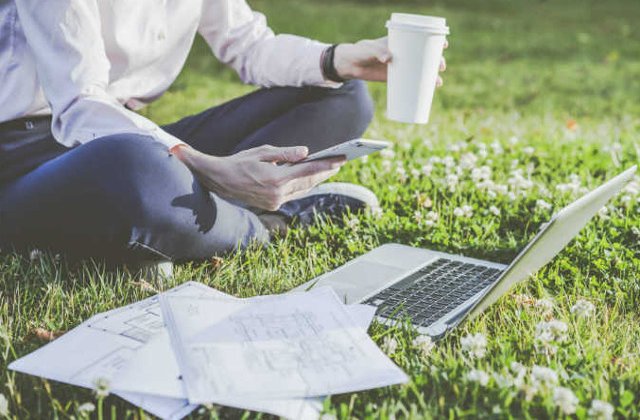 Inlocuieste jobul de vara sau vacanta cu primii pasi in business