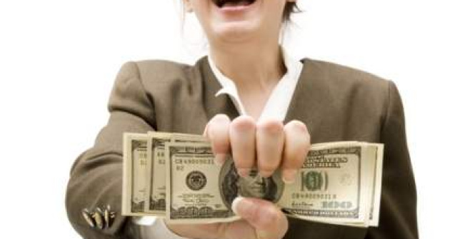 Zeci de mii de romani aplica pentru orice job, oriunde in lume