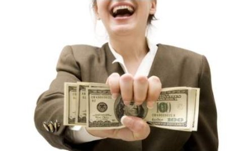 Zeci de mii de romani aplica pentru orice job, oriunde in lume