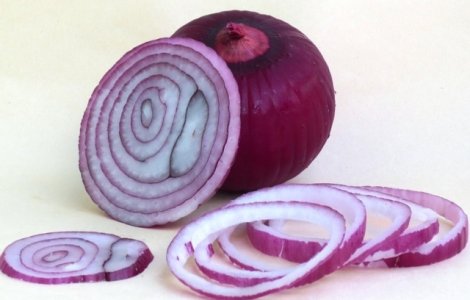 6 motive pentru a consuma ceapa rosie mai des