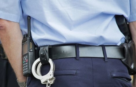 Un civil a fost ranit de unul dintre cei opt politisti care au tras 50 de gloante in autorii atentatului de pe London Bridge