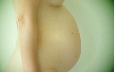 Cracovia: O gravida cu gripa A/H1N1 se afla in stare grava