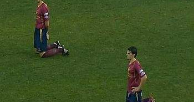 Fotbalistii spanioli, ingenunchiati de criza!