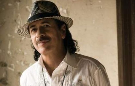 Carlos Santana este din nou un barbat insurat
