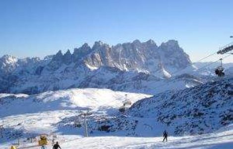 Cum a mers turismul local in penultima luna din an?