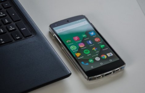 Google si Twitter raspund acuzatiilor lui May de complicitate la terorism