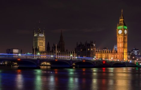 MAE infirma informatiile potrivit carora doi romani ar fi fost retinuti in legatura cu atacul terorist din Londra
