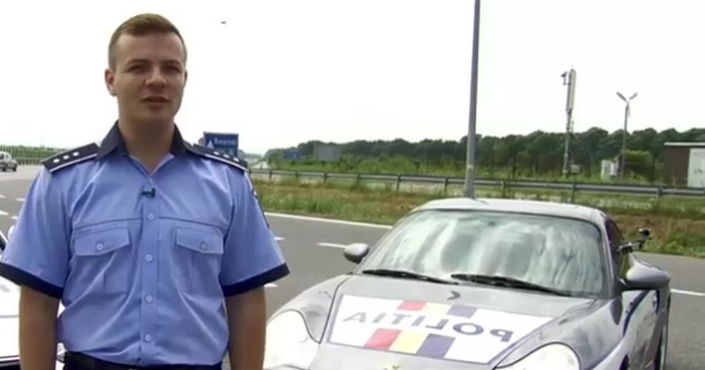 Politistii ii urmaresc pe vitezomani cu masini de lux