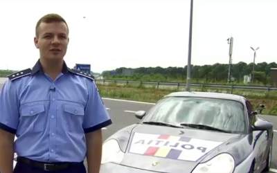 Politistii ii urmaresc pe...