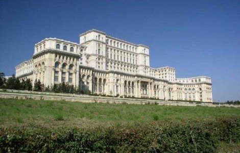 Palatul Parlamentului poate deveni loc de promenada