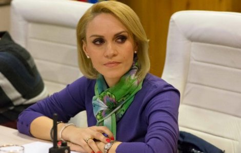 Asociatia "Bucuresti fara ei" incepe strangerea de semnaturi pentru referendumul de demitere a Gabrielei Firea