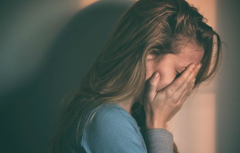  Top  5 ganduri toxice care ucid increderea de sine