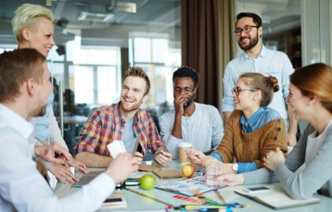 Angajatii romani isi cheltuiesc aproape tot salariul pe mancare si utilitati