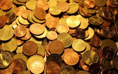 Piraeus Bank se retrage din...