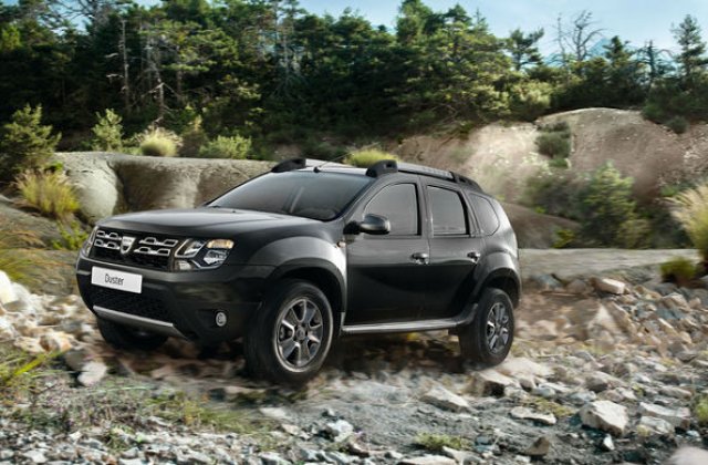 Productia Dacia, in usoara crestere: aproape doua treimi dintre masinile care ies pe poarta fabricii de la Mioveni sunt Duster