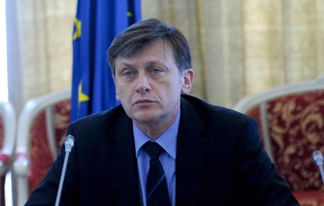 Antonescu: Golania lui Basescu, elogiata in Romania