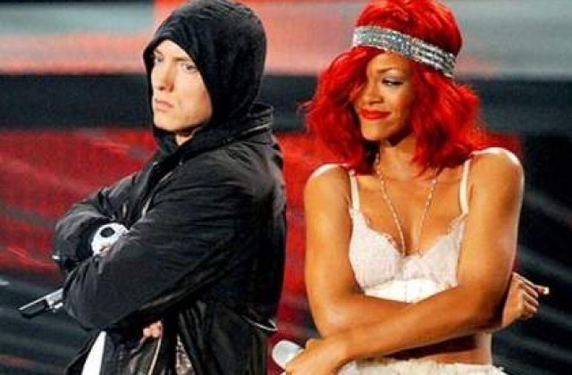 Rihanna a egalat un record de-al lui Elvis Presley