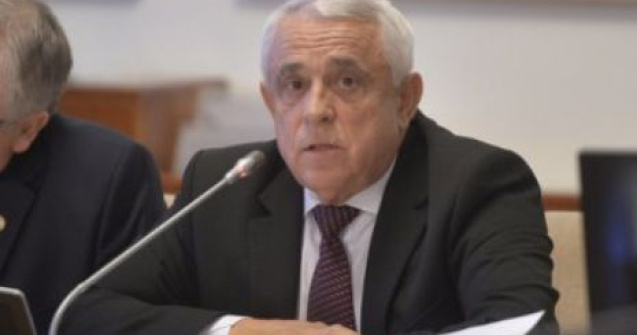 Daea: Imi pare rau ca oaia, in loc sa stea pe pasune, trebuie sa stea pe asfalt