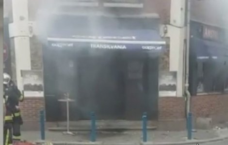 Atac intr-un restaurant din Paris: 12 raniti