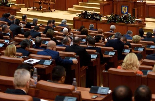 Gratierea, pe ordinea de zi a Comisiei juridice