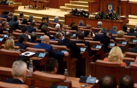 Gratierea, pe ordinea de zi a Comisiei juridice