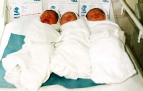 O mama a invins statul in numele tripletilor