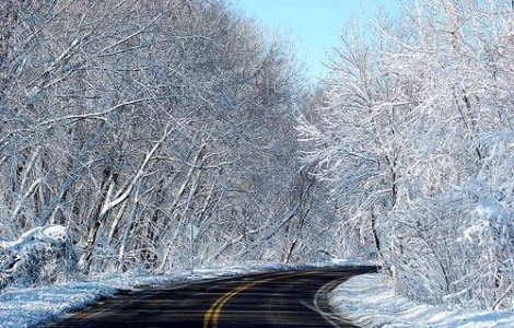 Circulatie ingreunata pe majoritatea drumurilor din tara