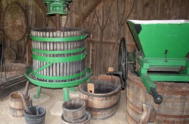 Presa de vin de 6.100 de ani, descoperita in Armenia