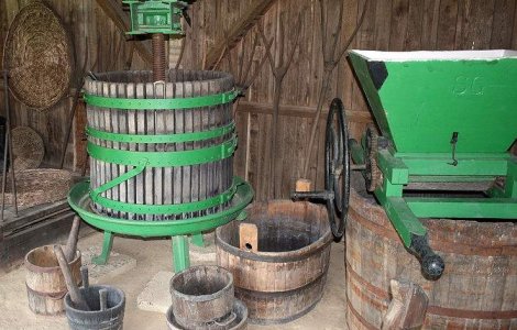 Presa de vin de 6.100 de ani, descoperita in Armenia