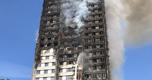 Londra: Un barbat a fost salvat din flacari la 12 ore