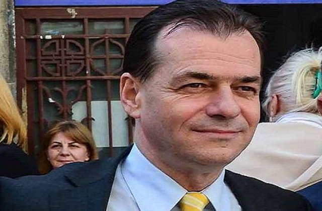 Primul congres al noului PNL dupa fuziunea cu PDL. Ludovic Orban si Cristian Busoi isi disputa sefia liberalilor