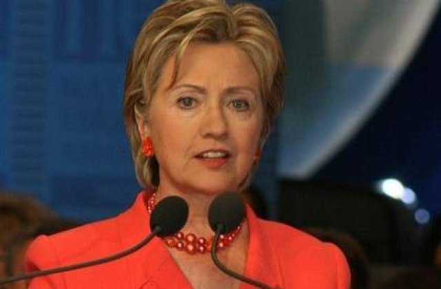 [VIDEO] Hillary Clinton a cazut in avion