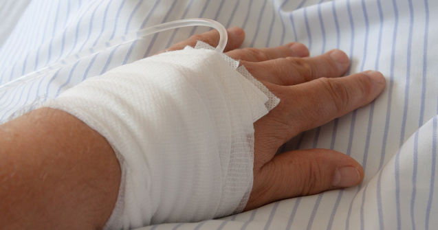 Brasov: Numarul internarilor din cauza focarului de meningita a ajuns la 18. In total, 200 de persoane au fost consultate la Spitalul de Boli Infectioase