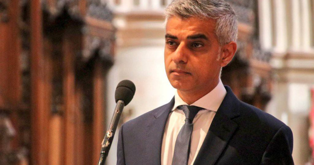 Primarul Londrei: Incendiul de la Grenfell Tower este un accident ce putea fi evitat