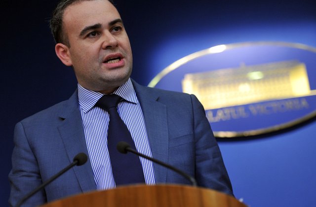 Darius Valcov a fost pus acuzare intr-un alt dosar; el a fost plasat sub control judiciar si are interdictie de a parasi tara