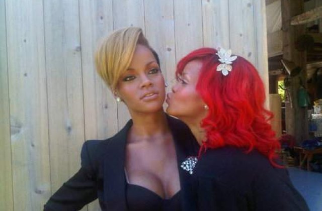 [FOTO] Rihanna, incantata de noul look...din nou!