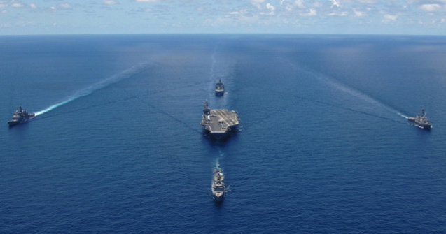 Nave de razboi rusesti lanseaza atacuri asupra unor tinte ISIS