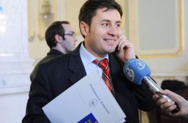 Ministrul de Interne se ocupa cu contrabanda de tigari?