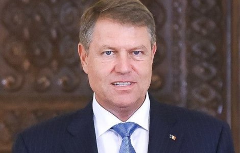 Iohannis: Romanii au un profund sentiment de mandrie cand vad drapelul