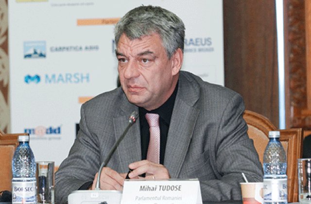 C.T. Popescu: "Pe Mihai Tudose il cred capabil de multe lucruri docile si servile fata de Dragnea"