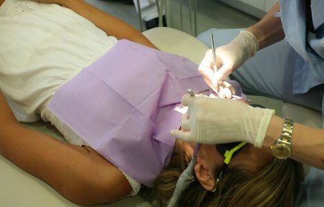 Consultatii gratuite pentru prevenirea cancerului oral, in Bucuresti