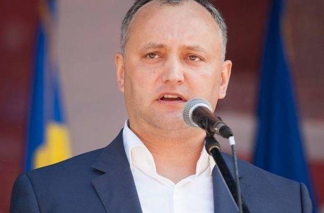 Presedintele Dodon sustine ca Traian Basescu este un pericol mare pentru Republica Moldova