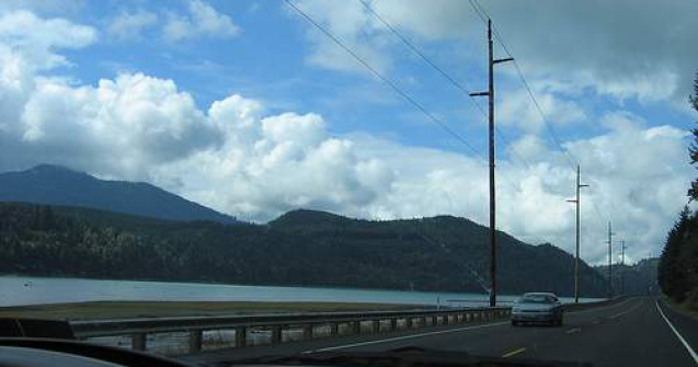 Carburanti si salarii: Romania vs. Franta