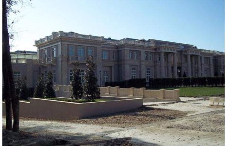 "WikiLeaks"-ul rusesc, blocat dupa ce a postat fotografii cu "palatul Putin"