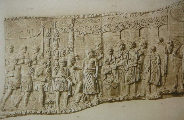 Holograma a Podului lui Traian, proiectata peste Dunare