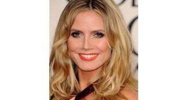 Cum sa obtii un look glam a la Heidi Klum