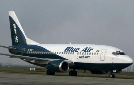 Un avion Blue Air cu 135 de pasageri la bord a aterizat de urgenta pe Aeroportul Henri Coanda