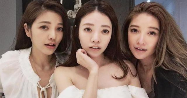  Foto  Nu veti ghici niciodata ce varsta au aceste femei