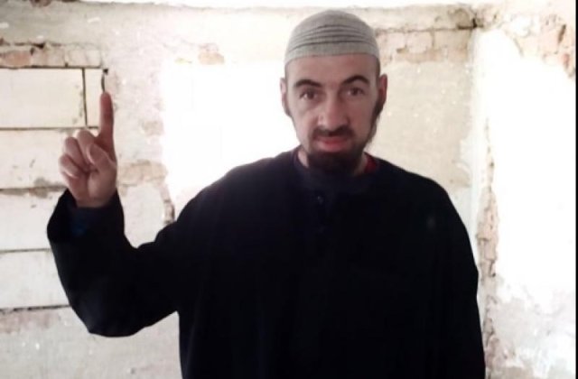 Barbatul din Arges suspectat de terorism are un copil si munceste ca zilier