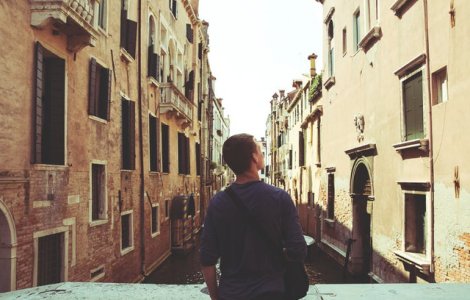  Top  Vrei sa te mai intorci cu bani din vacanta? Aplica aceste 10 trucuri eficiente pentru a face economii